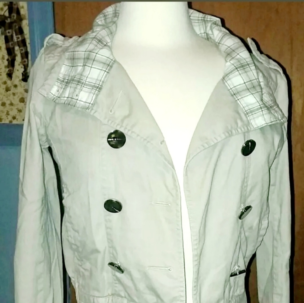 Sound & Matter Button Up Khaki Jacket Small S Plai